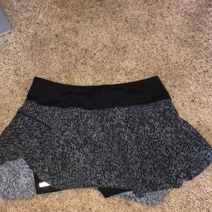 lulu lemon golf/tennis skirt